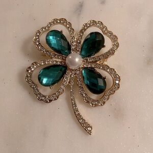 St. Patrick’s Day Clover Broach Pin